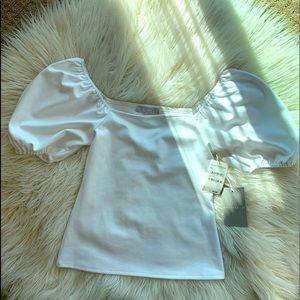 NWT CHELSEA 28 Off The Shoulder Top ✨